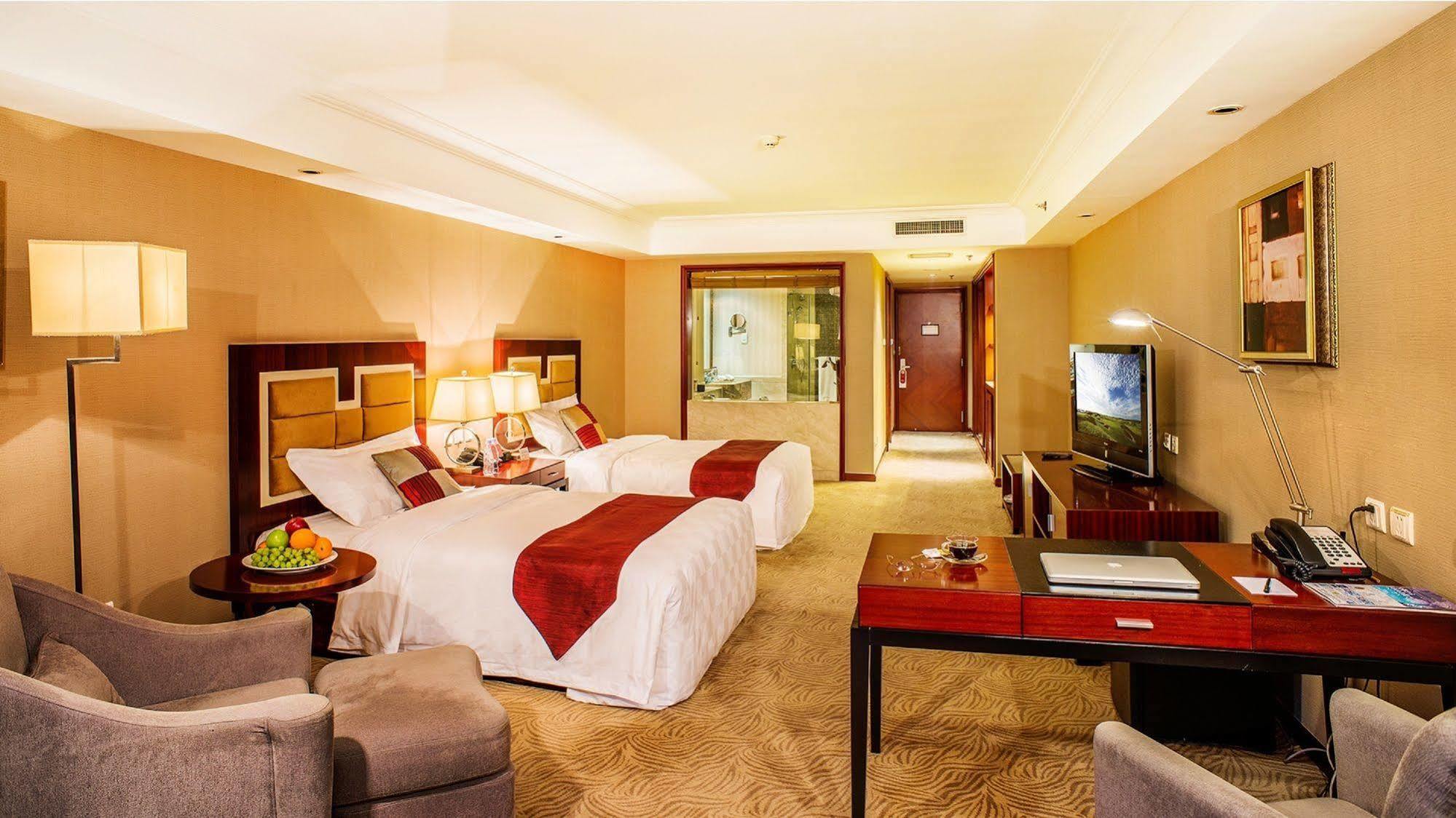 Shenyang Rich Gate Hotel Exterior photo